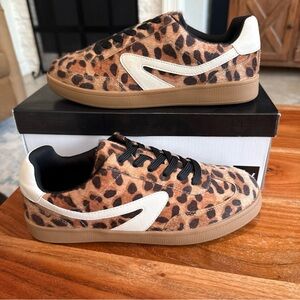 DV by Dolce Vita Women’s Faux Fur Leopard Print Sneakers with White Accents 8US